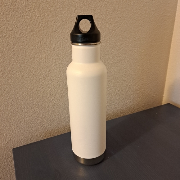 NWOT Drake Water Bottle - Picture 2 of 4